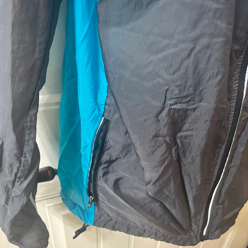 Rabbit Gray & Blue Ultralight Swish Windbreaker Jacket Unisex Large 100% Nylon - Picture 2 of 7